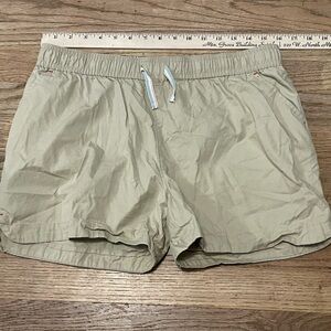 Lands‎ end khaki shorts with elastic waist band size XL